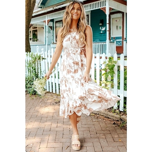 LAST ONE! Plus Size ALAINA White And Floral Maxi Dress With Tie Waist - Picture 7 of 7